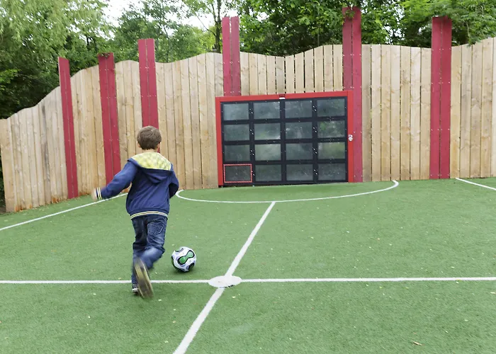 Отель Bispinger Heide By Center Parcs 3*